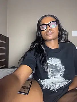 Moonzy77 Live XXX Chat