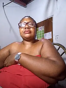 YELLOW_BONE Adlı Modelin Canlı XXX Sohbeti