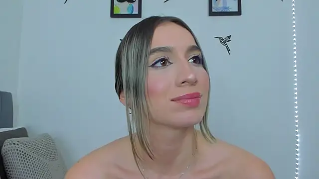 im_sarah34 Adlı Modelin Canlı XXX Sohbeti