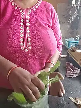 ANUBHABI Adlı Modelin Web Kamerası Şovu