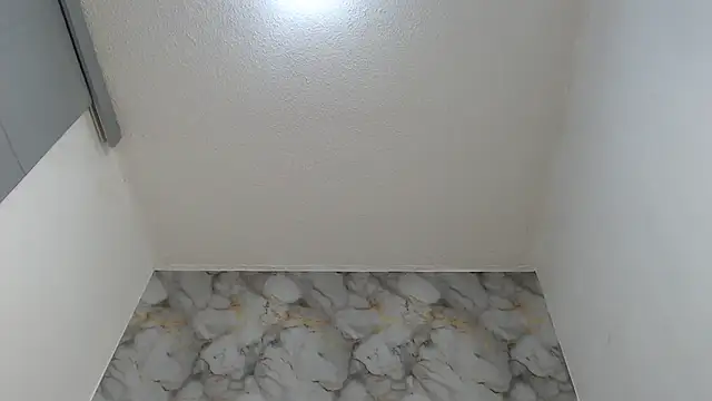 brown_halos Adlı Modelin Canlı XXX Sohbeti