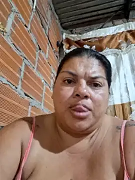 chubby_sexy_big_tits Adlı Modelin Canlı XXX Sohbeti