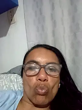 Chat XXX ao vivo de raquell_moore