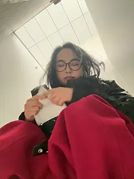 tangbao_521 Adlı Modelin Canlı XXX Sohbeti