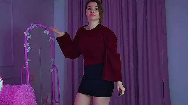 KeiraAsti Adlı Modelin Canlı XXX Sohbeti