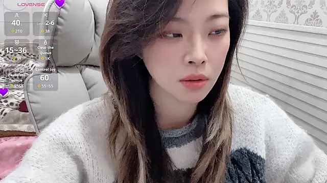 Holiland: απευθείας συνομιλία ΧΧΧ