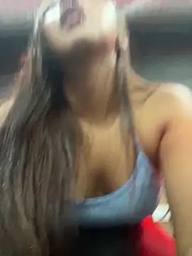 Isabella_Diamon Adlı Modelin Canlı XXX Sohbeti