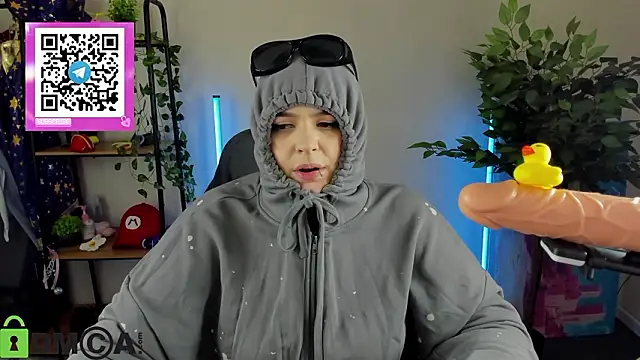 Mia_R0ss Adlı Modelin Canlı XXX Sohbeti