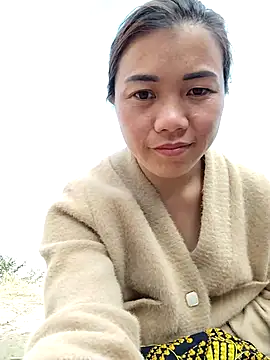 omai-ngot Adlı Modelin Canlı XXX Sohbeti