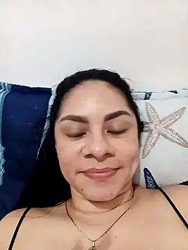 luna_pinky Adlı Modelin Canlı XXX Sohbeti