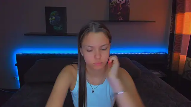 AlexaBarkley Adlı Modelin Canlı XXX Sohbeti