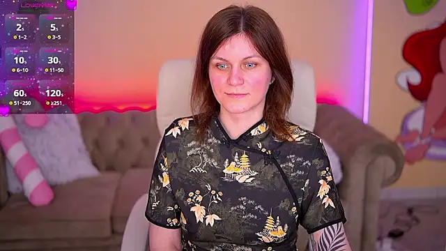 TinaMelt élő XXX-chatje