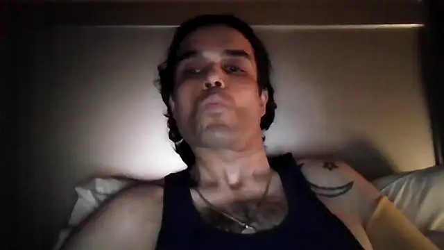 Chat +18 de StuntingSpunMarine69 ao vivo