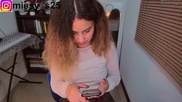 แชท XXX สดของ gigi_stephans