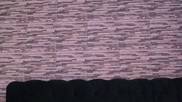 Chatroom XXX en direct de SarraRose