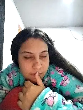 Chat +18 de esmeralda_jadees ao vivo