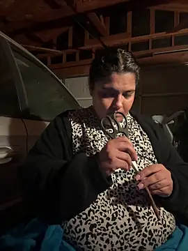 Chat XXX en directo de 1n0nlythroat