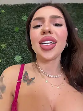 sexyanais Adlı Modelin Canlı XXX Sohbeti