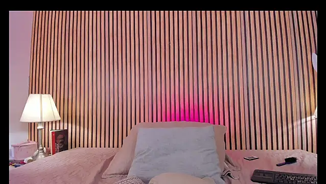 Chatroom XXX en direct de keeyla_stone