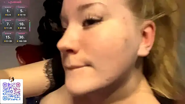 PandaFluff's Live XXX Chat