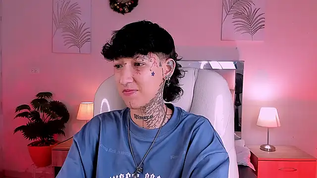 แชท XXX สดของ Luci_Rose