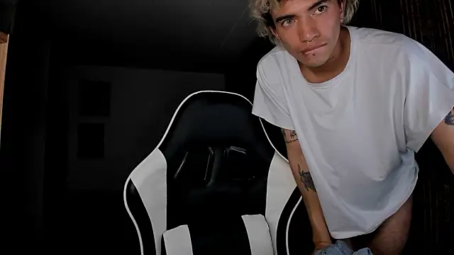 Chat XXX Live Darkodark0