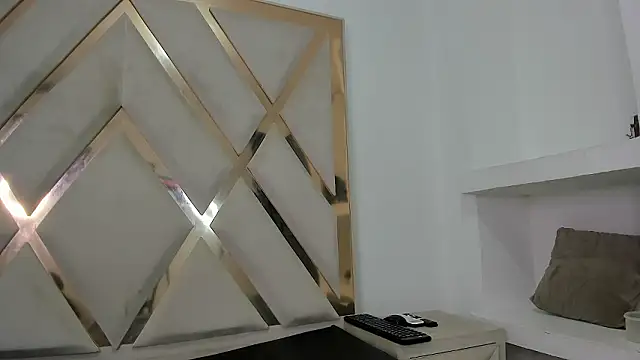 Selenaasm's Live XXX Chat