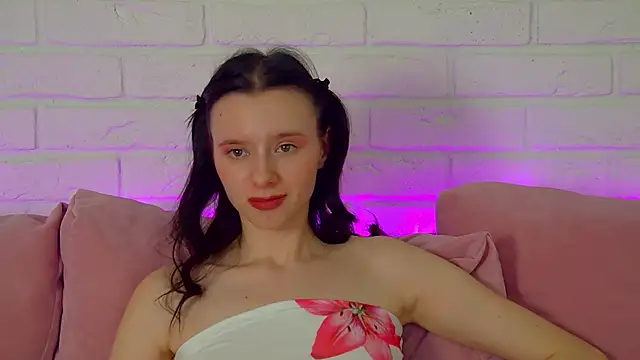 ArinaKubrick's Live XXX Chat
