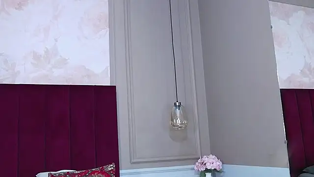 Chatroom XXX en direct de GiaTegel