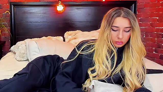 แชท XXX สดของ ChristynaRoss