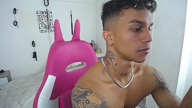 Leonard_Priceのウェブカメラショー