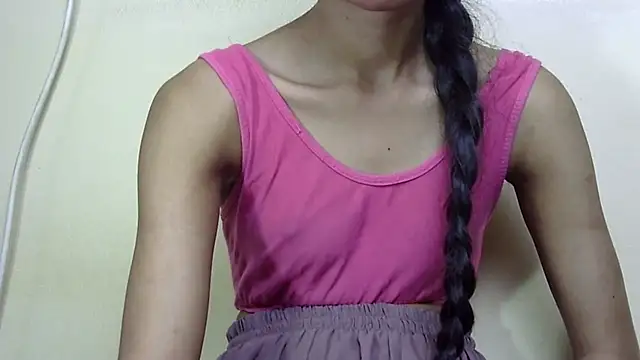 Anu_tiny Chat XXX live