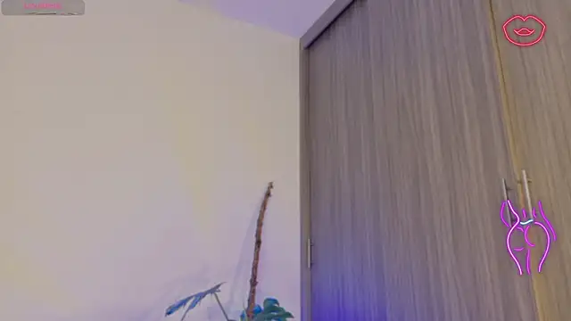 LindseyMoss' Live XXX Chat