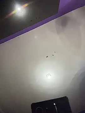 Julia_8 Live XXX Chat