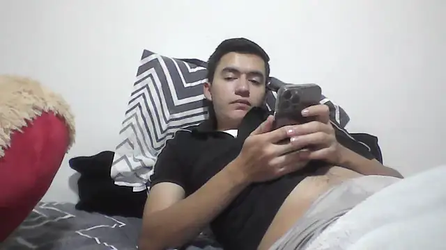 Estebitan_vm Show in webcam