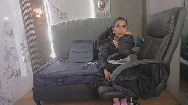 دردشة Vanessa_7_ الجنسية المباشرة