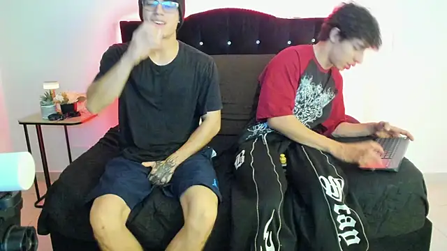 chris_evans27's Live XXX Chat