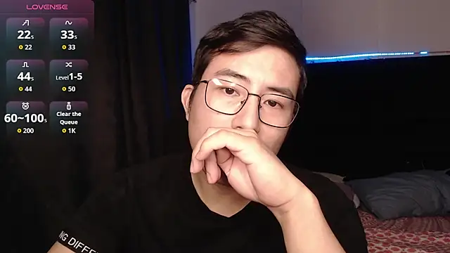 andrewmhilton_'s Webcam Show