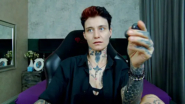 XXX chat uživo modela KennyXSX