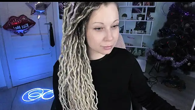 HoneySallyMoore 即時 XXX 聊天