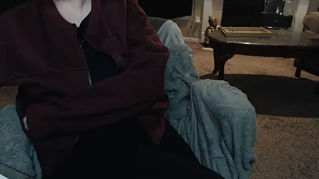 Skyl31 – Naživo XXX chat