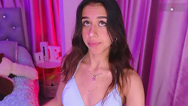 Emiily_Scott1 – Naživo XXX chat