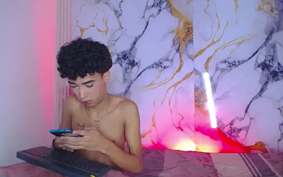 Pleasure_boys_hot 在線直播表演