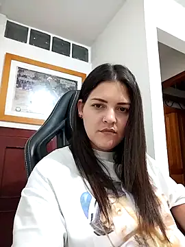 Mia_Hampton 即時 XXX 聊天