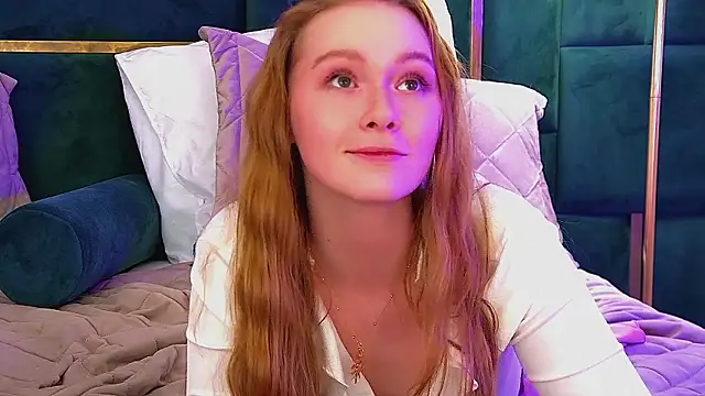 AgataFoxley Adlı Modelin Canlı XXX Sohbeti