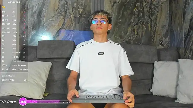 دردشة Daviid_laidd الجنسية المباشرة