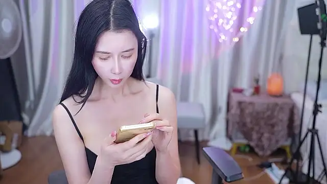 Pertunjukan Kamera Web nono_babyy