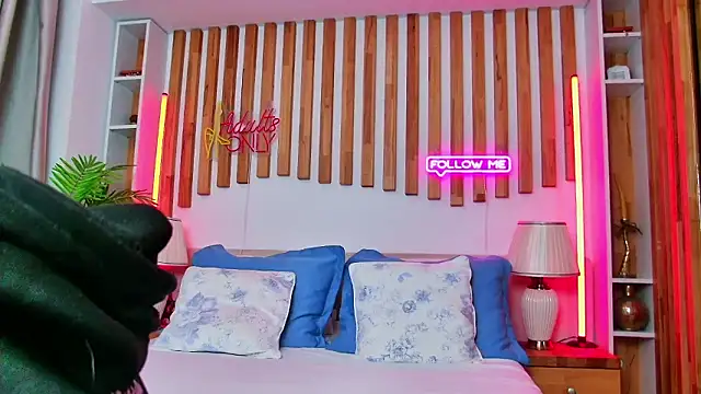 Czat XXX na żywo – CassieFox_