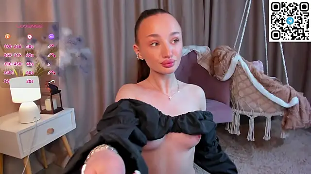 miiss__luluのライブXXXチャット