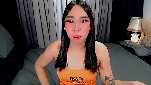 Kisha_fucks Webcam Show